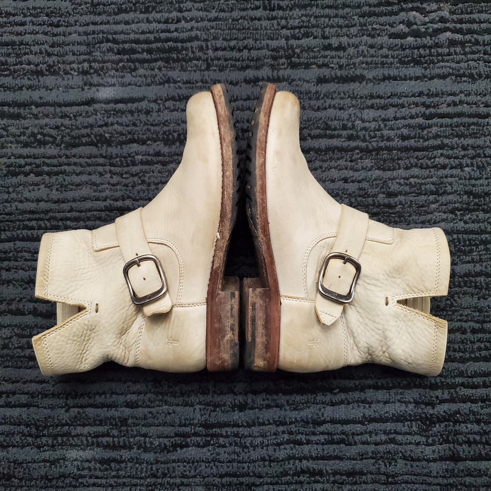 FRYE Size 6 Cream/Natural Veronica Full Grain Leather Moto Ankle Bootie - Picture 4 of 8
